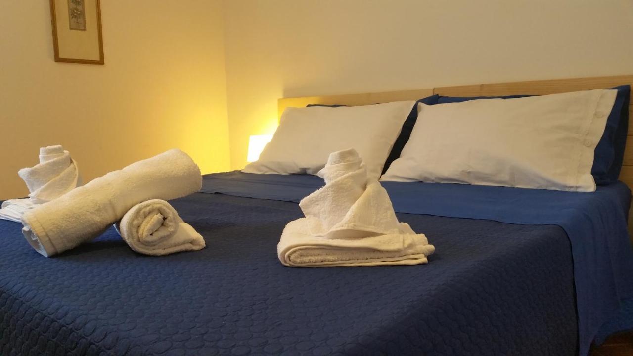 A Due Passi.... Hotel Mazzeo Exterior photo